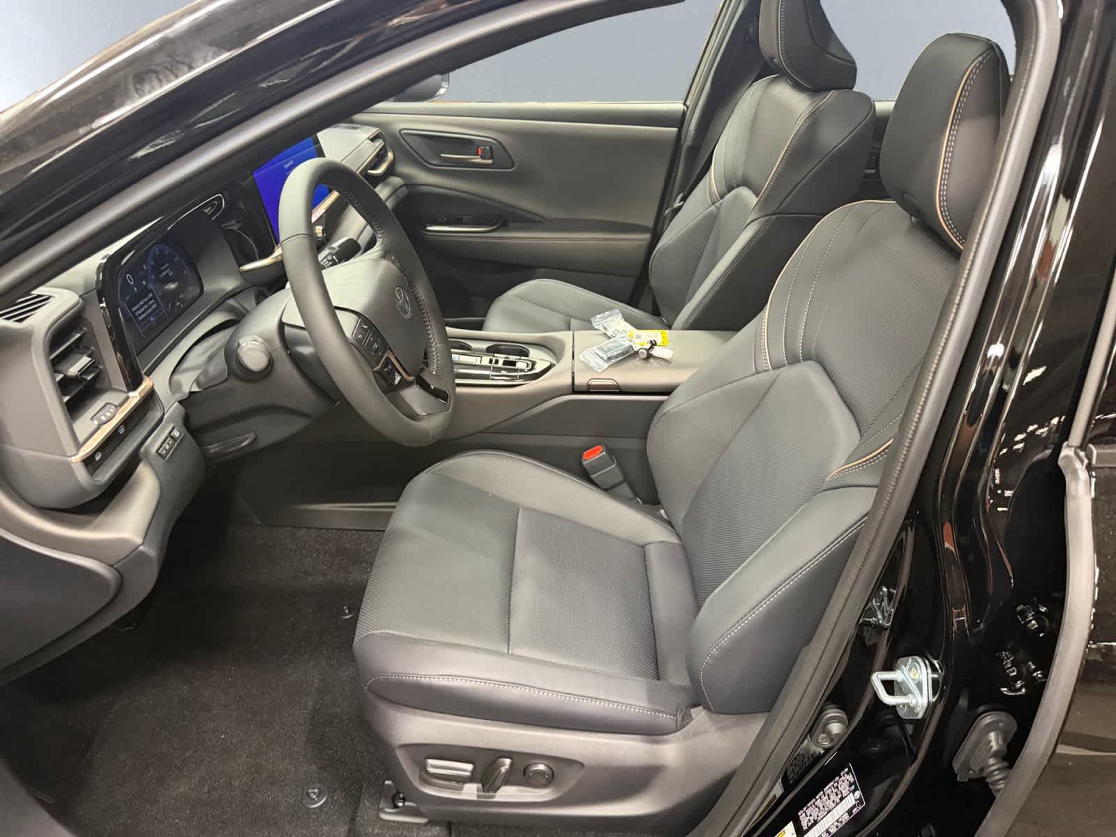 Used 2026 Toyota Crown AWD/4WD image 7