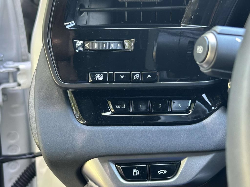 Used 2025 Lexus RX 350 Premium Plus w/ Convenience Package AWD/4WD image 18