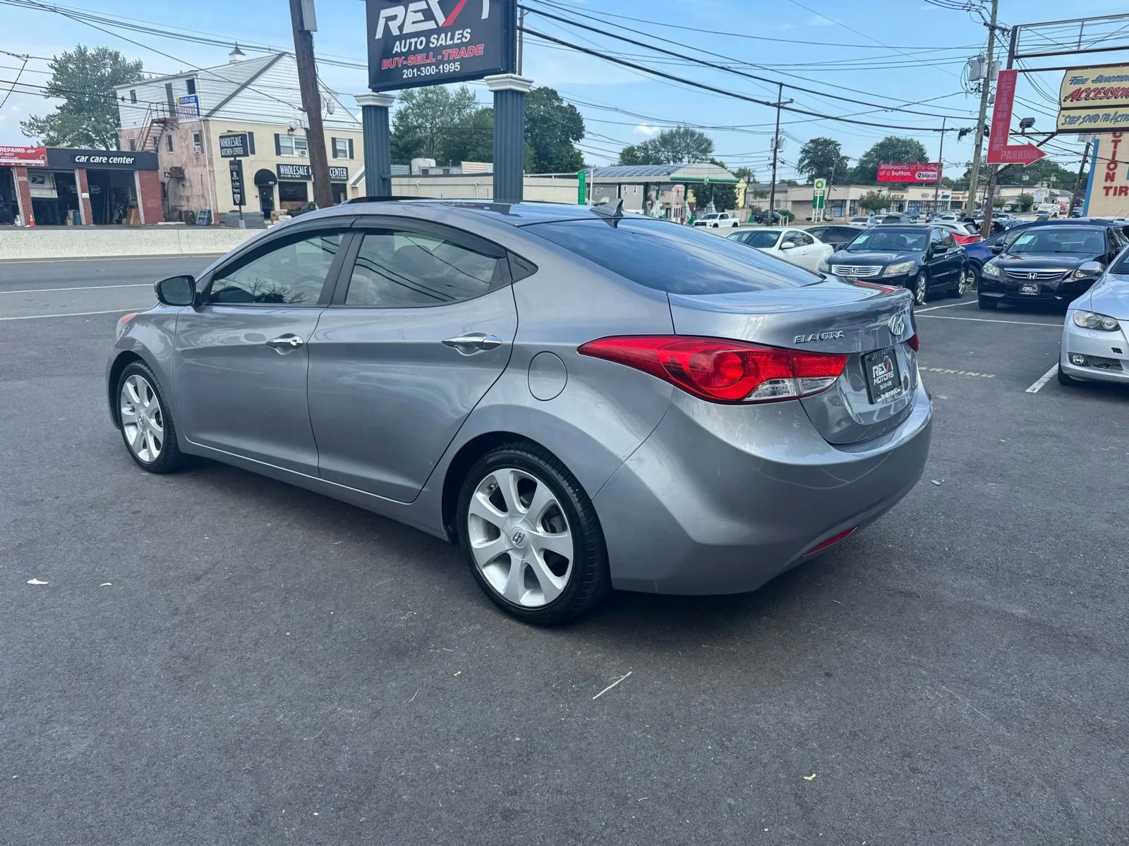 Used 2012 Hyundai Elantra Limited image 3