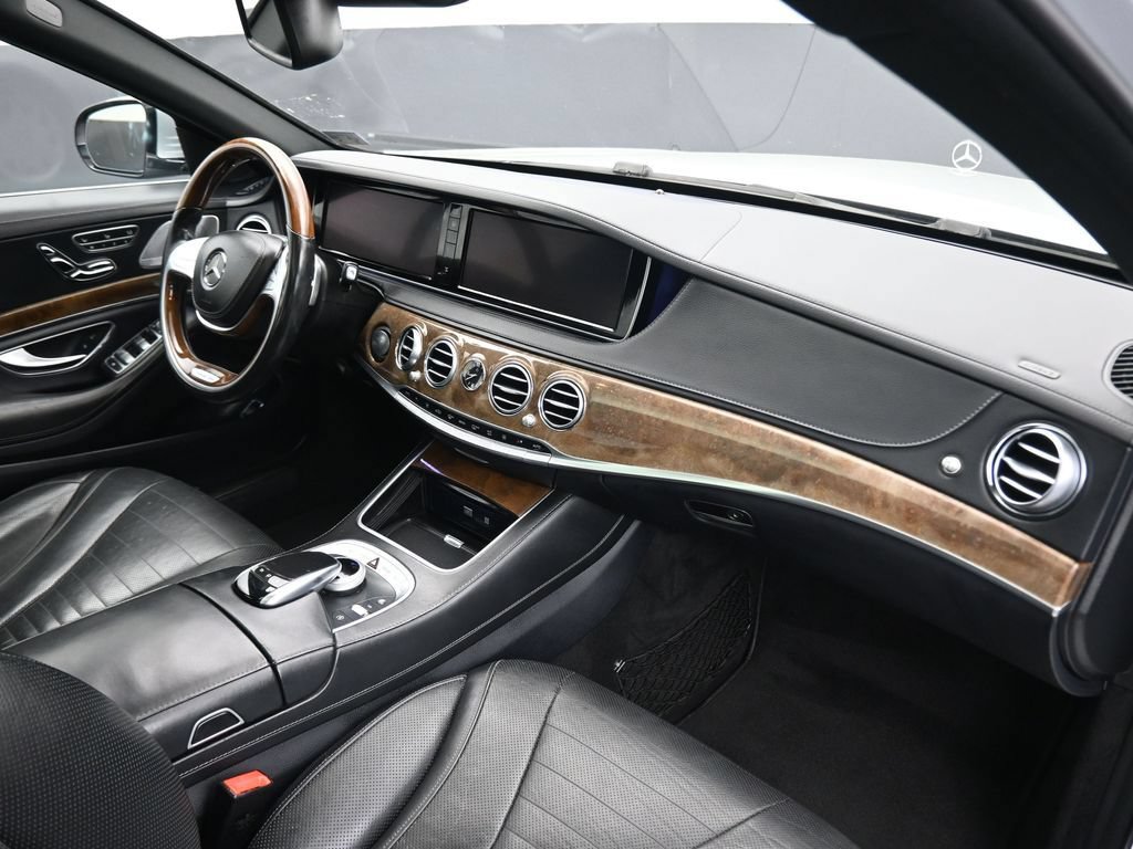 Used 2016 Mercedes-Benz S 550 4MATIC Sedan image 47