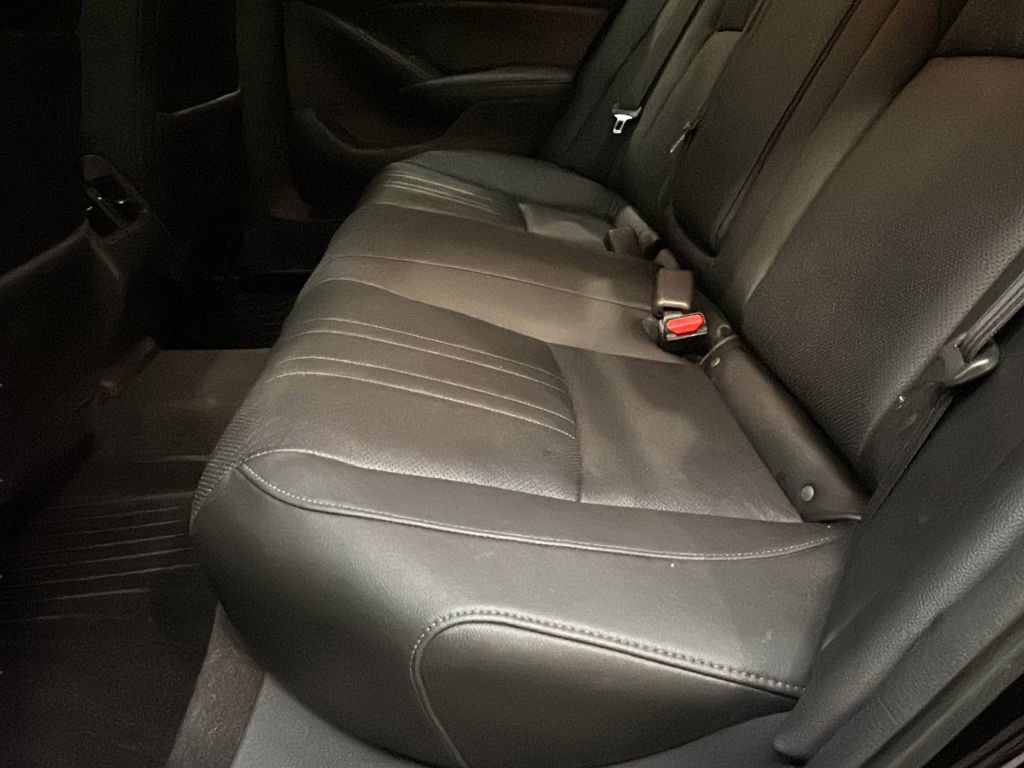 Certified 2019 Honda Accord Touring image 17