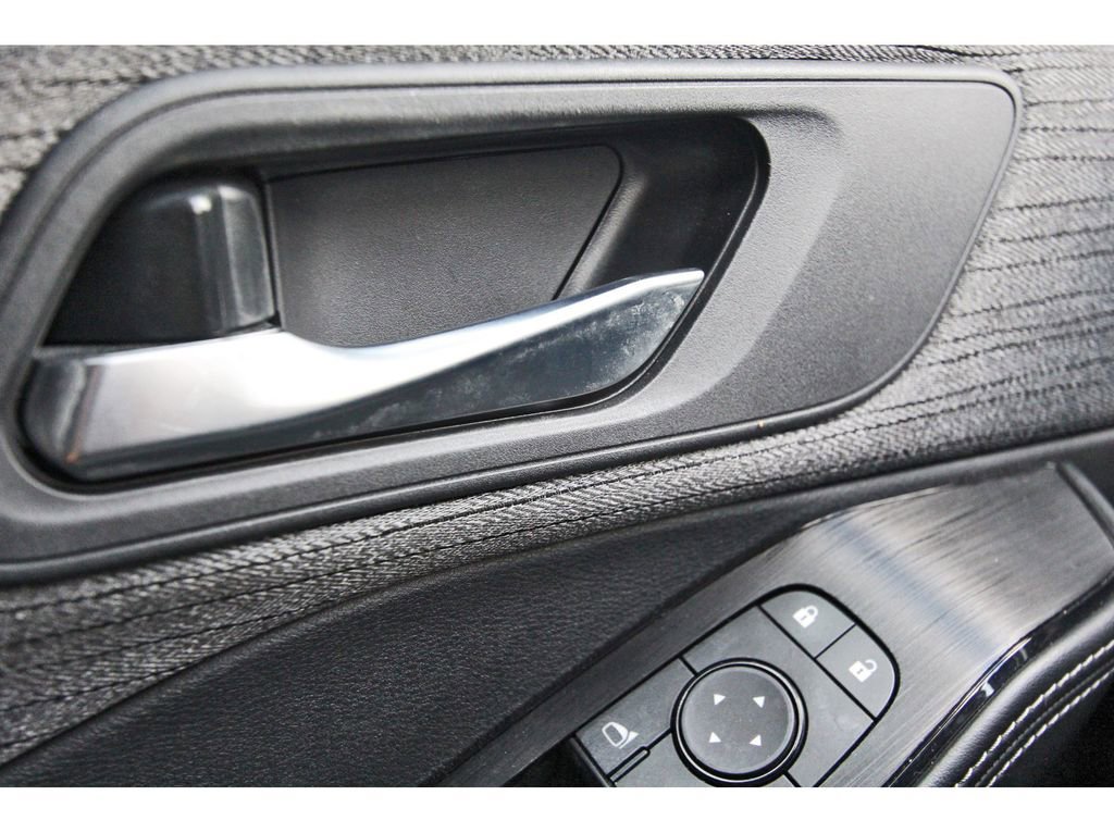 Used 2023 Nissan Rogue SV FWD image 16