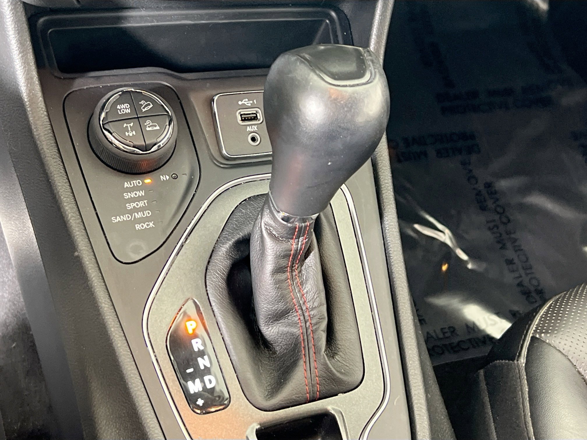 Used 2022 Jeep Cherokee Trailhawk w/ Premium Leather Package image 16