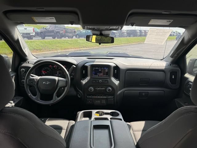 Used 2025 Chevrolet Silverado 1500 Custom Trail Boss w/ Dark Appearance Package AWD/4WD image 13
