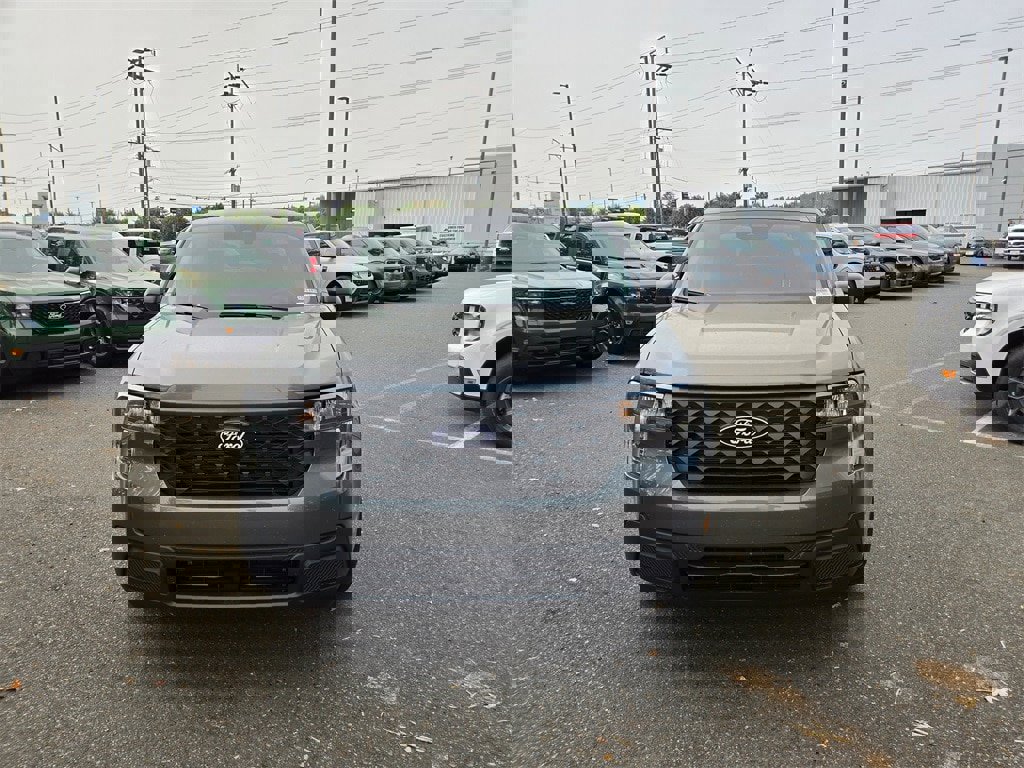New 2025 Ford Maverick XL image 2