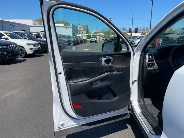 Used 2023 Kia Sorento SX AWD/4WD image 37