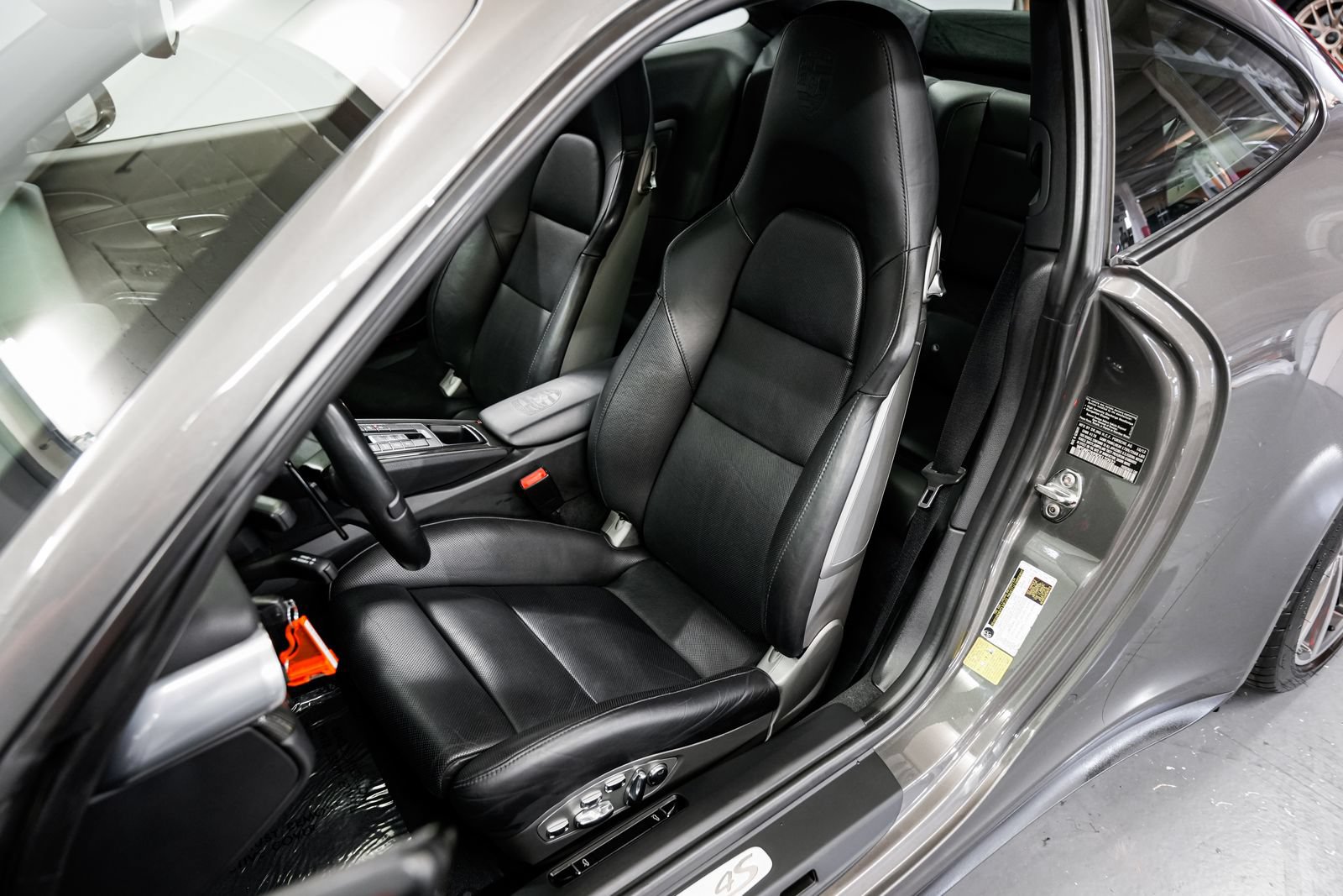 Used 2013 Porsche 911 Carrera 4S AWD/4WD image 21