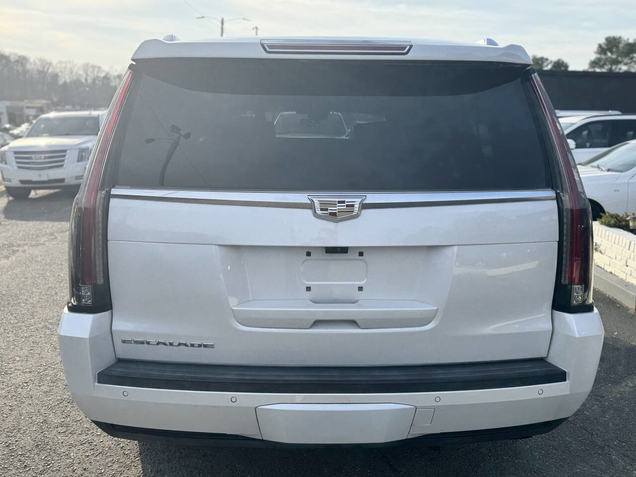 Used 2018 Cadillac Escalade ESV Platinum image 5