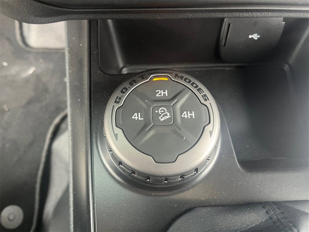 Used 2024 Ford Bronco Black Diamond image 29