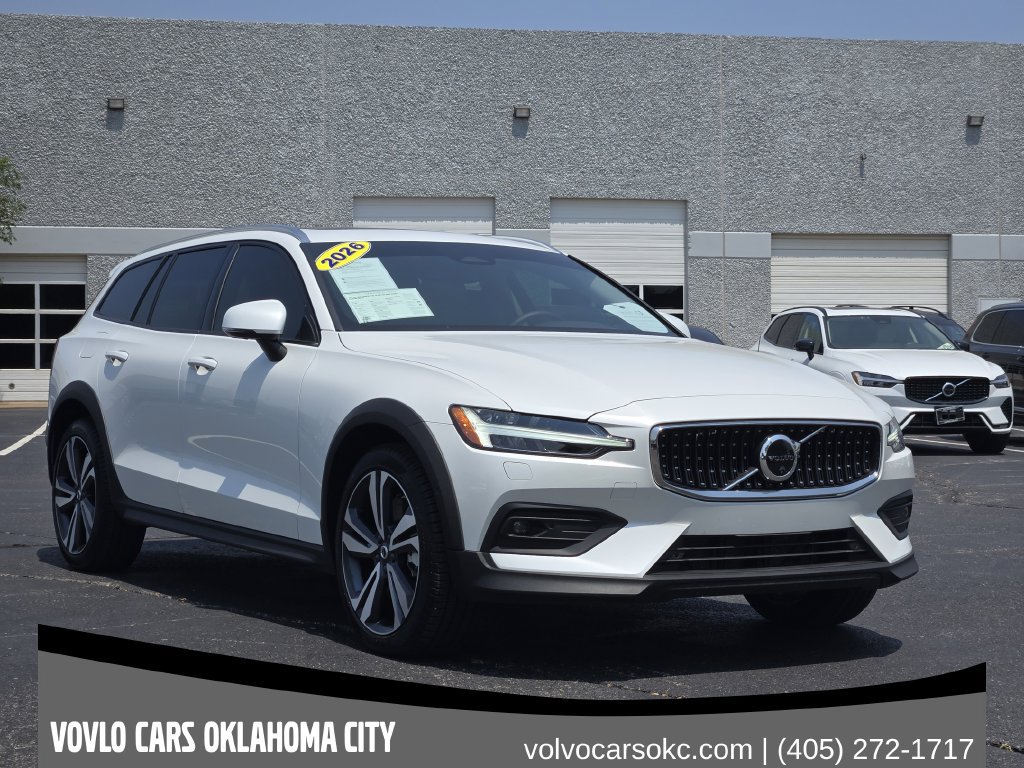 Certified 2026 Volvo V60 B5 Cross Country Plus w/ Climate Package AWD/4WD image 3