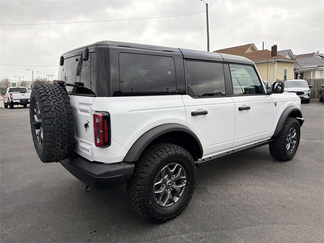 New 2025 Ford Bronco Badlands image 4