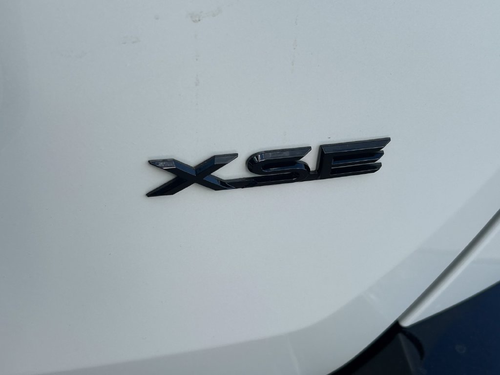 New 2026 Toyota RAV4 XSE AWD/4WD image 14