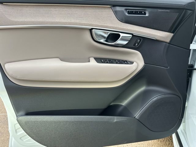 New 2026 Volvo XC90 B6 Plus w/ Protection Package image 12