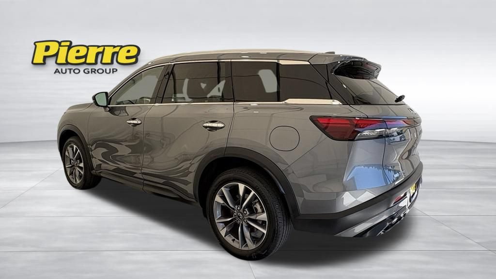 Used 2024 INFINITI QX60 Luxe AWD/4WD image 2