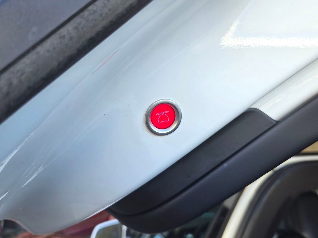 Used 2021 Tesla Model X Long Range image 17