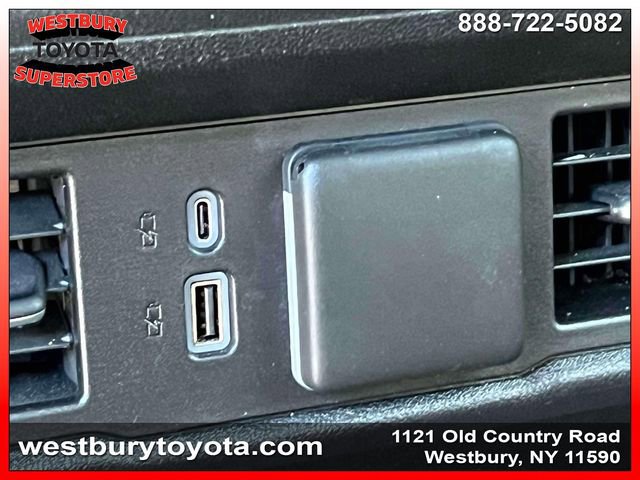 Used 2024 Chevrolet Silverado 2500 LT w/ Convenience Package AWD/4WD image 18