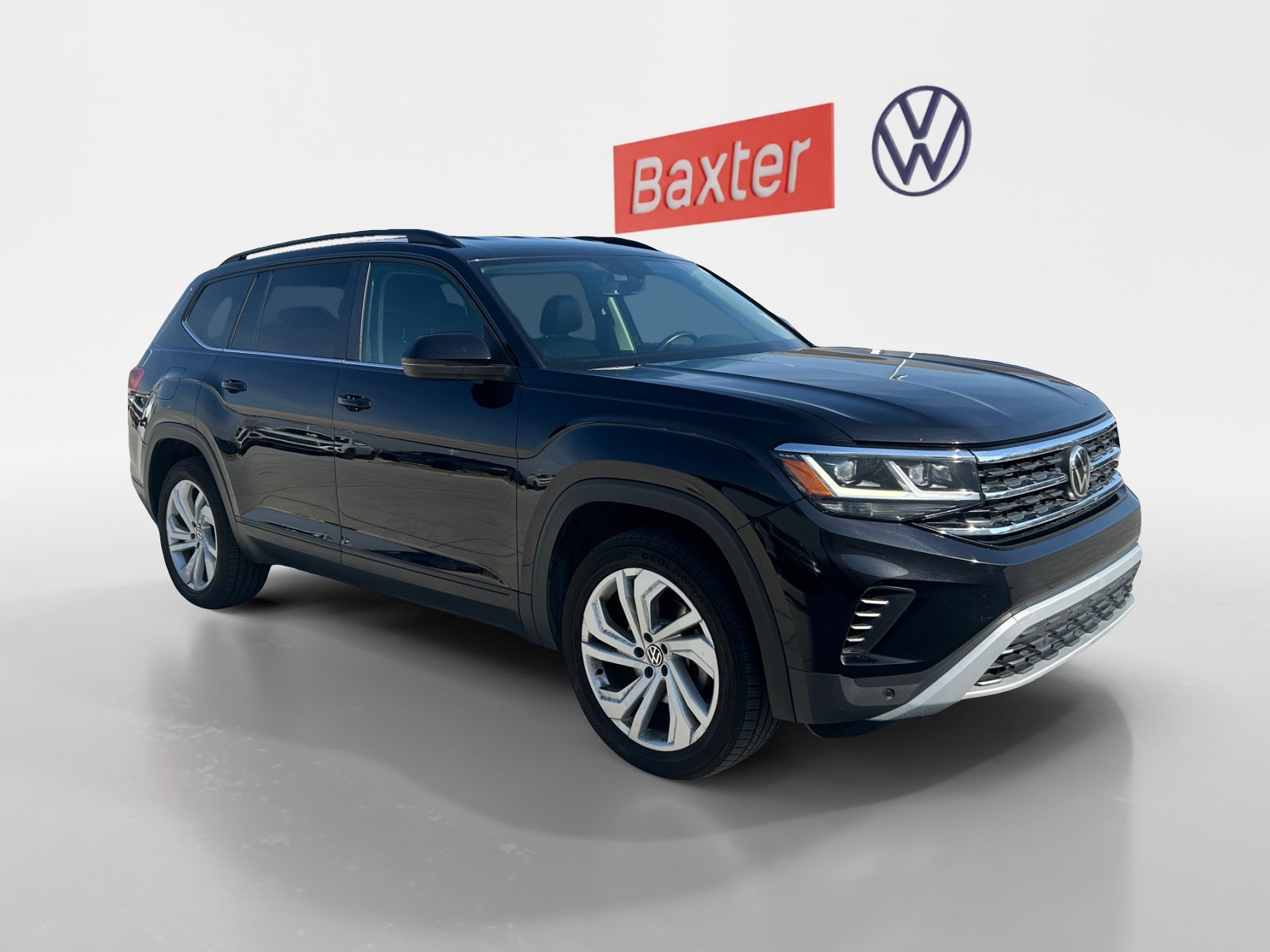 Used 2021 Volkswagen Atlas SE w/ Towing Package AWD/4WD image 1