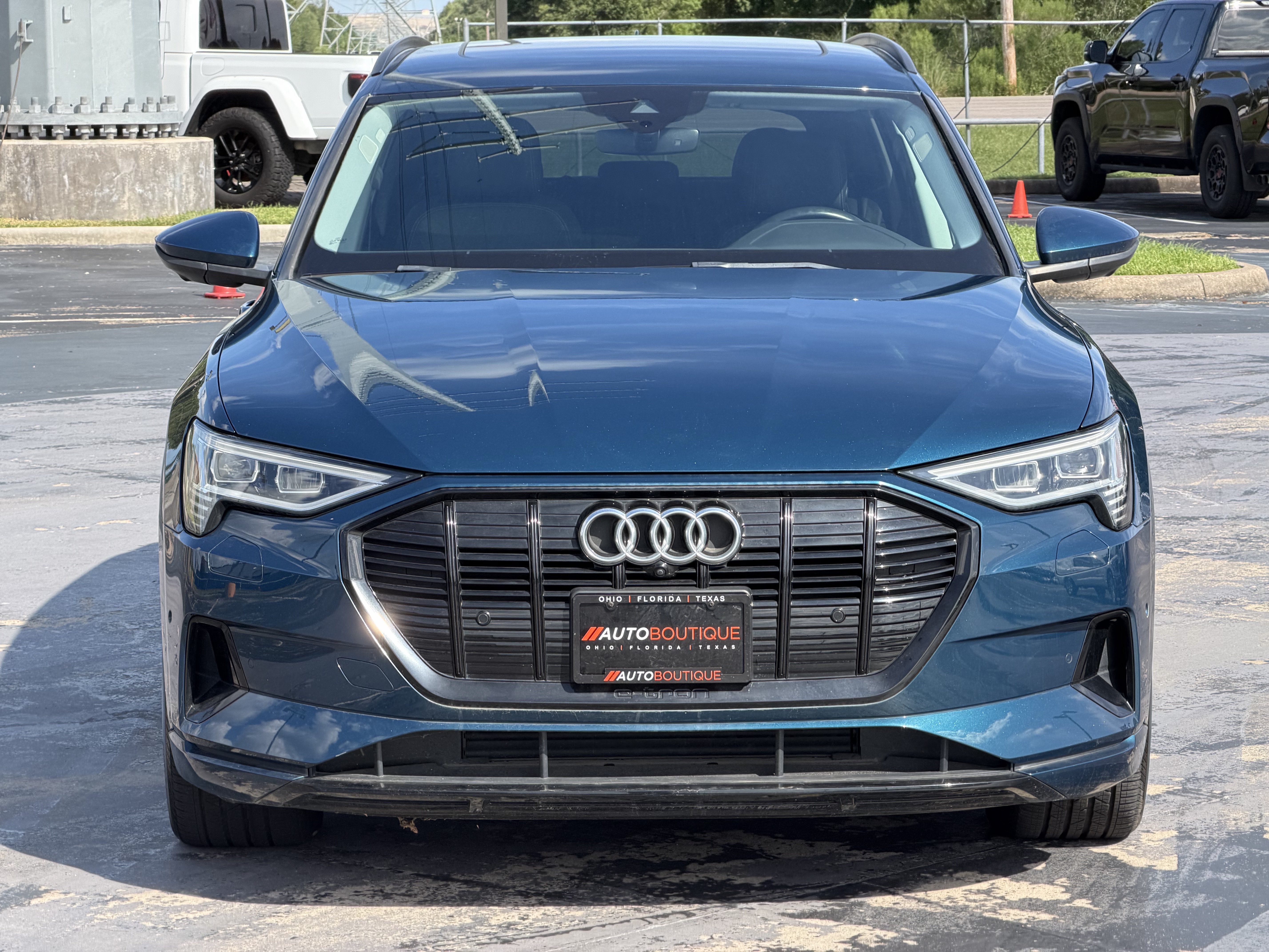 Used 2021 Audi e-tron Premium Plus w/ Premium Plus Package AWD/4WD image 6