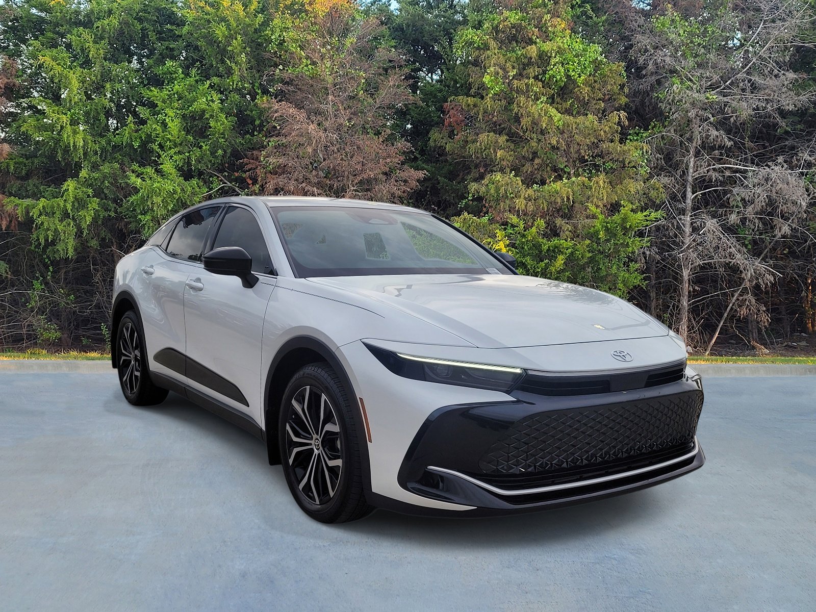 Used 2026 Toyota Crown XLE image 16