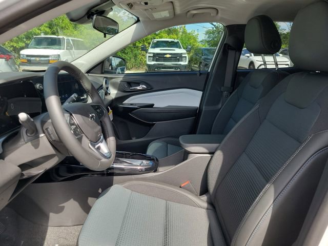 New 2026 Chevrolet Trax LT w/ Midnight Edition FWD image 8