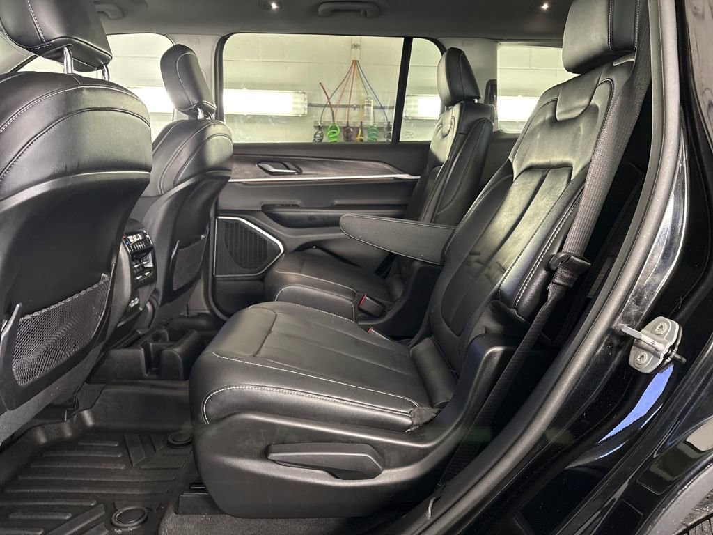 Used 2021 Jeep Grand Cherokee L Limited image 27