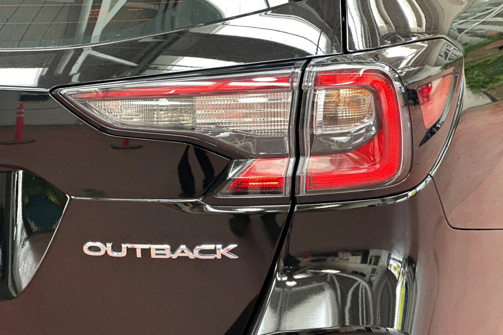 Used 2025 Subaru Outback AWD/4WD image 34