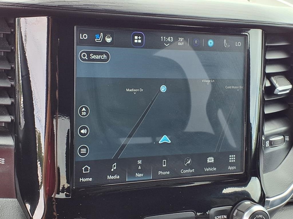 Used 2024 RAM 1500 Laramie image 24