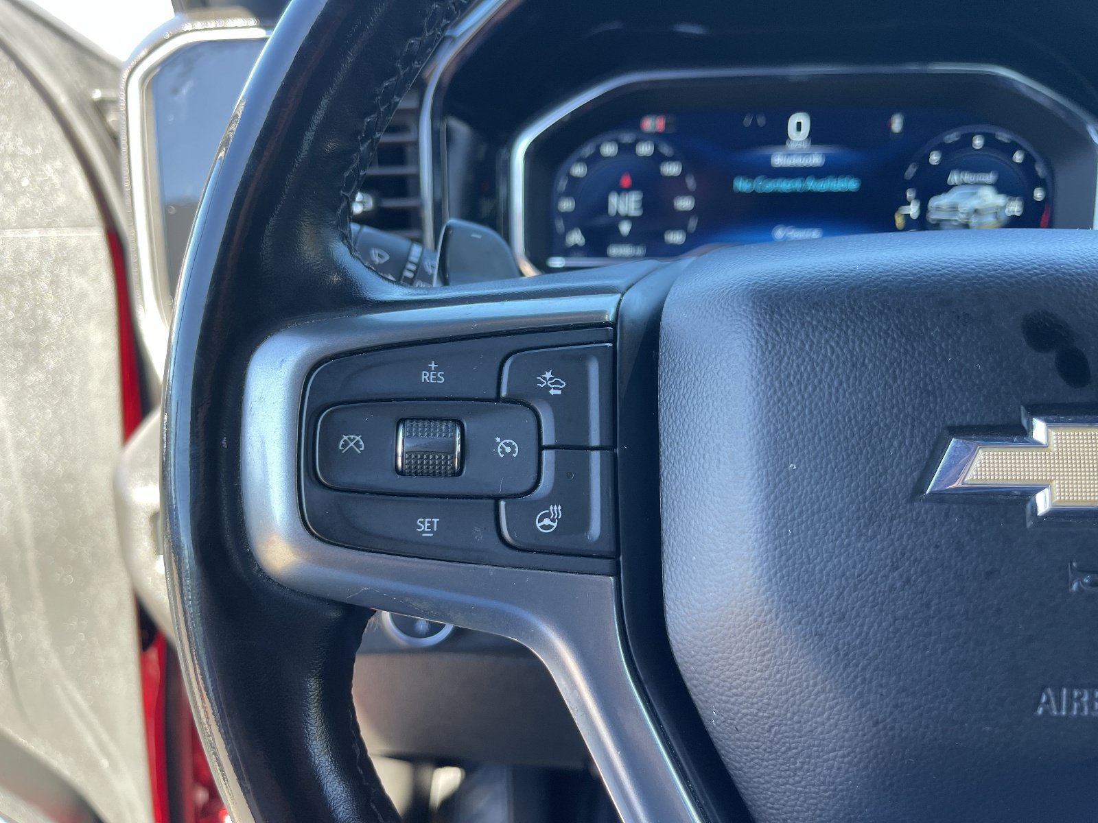 Certified 2024 Chevrolet Silverado 1500 LT w/ Z71 Off-Road Package AWD/4WD image 21