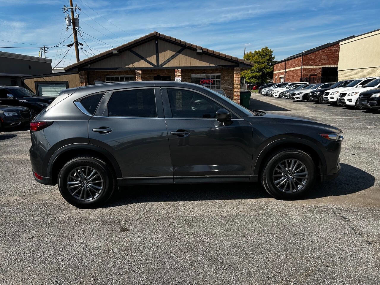 Used 2020 MAZDA CX-5 Touring image 4
