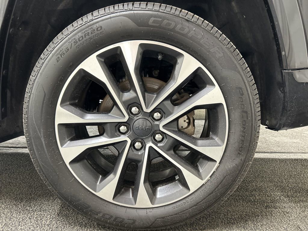 Used 2022 Jeep Grand Cherokee Overland w/ Adv Protech Group III image 7