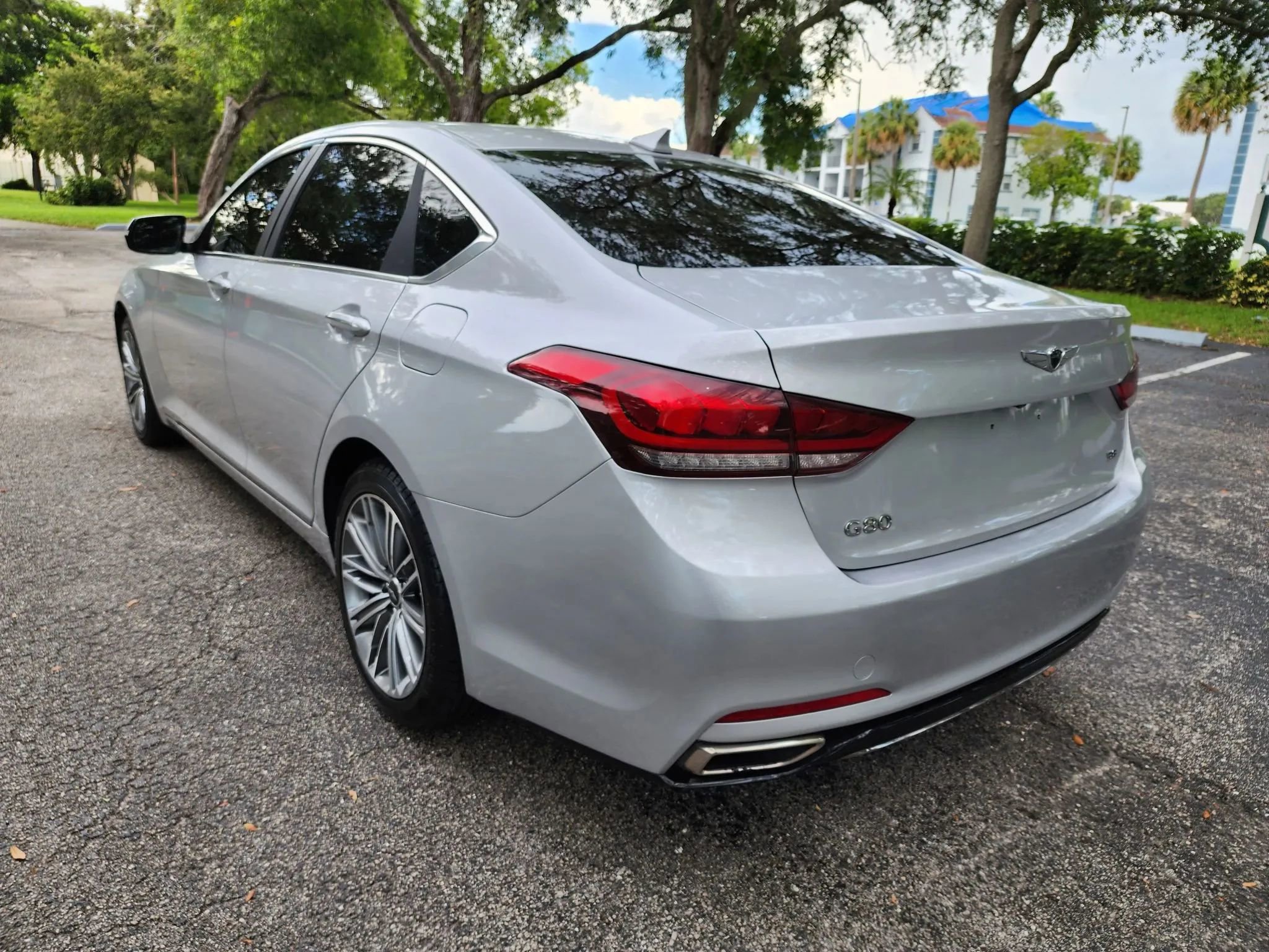 Used 2018 Genesis G80 3.8 RWD image 8