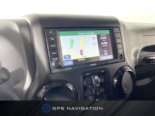 Used 2015 Jeep Wrangler Unlimited Sahara w/ Dual Top Group AWD/4WD image 3