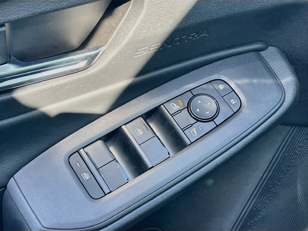 New 2027 Nissan Sentra SV FWD image 17