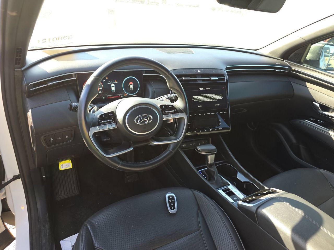 Used 2024 Hyundai Santa Cruz Limited image 3