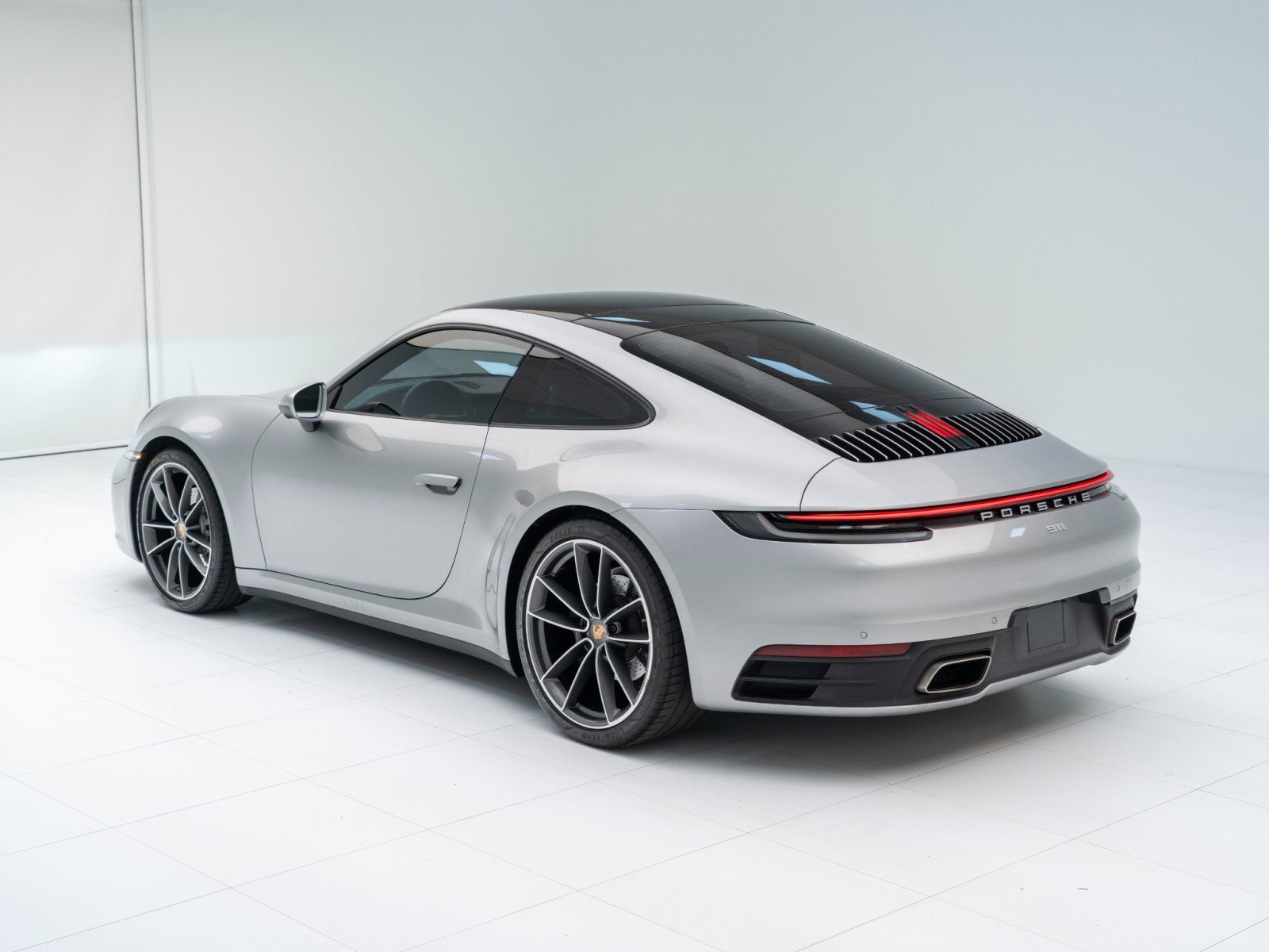 Certified 2022 Porsche 911 Carrera 4 AWD/4WD image 3