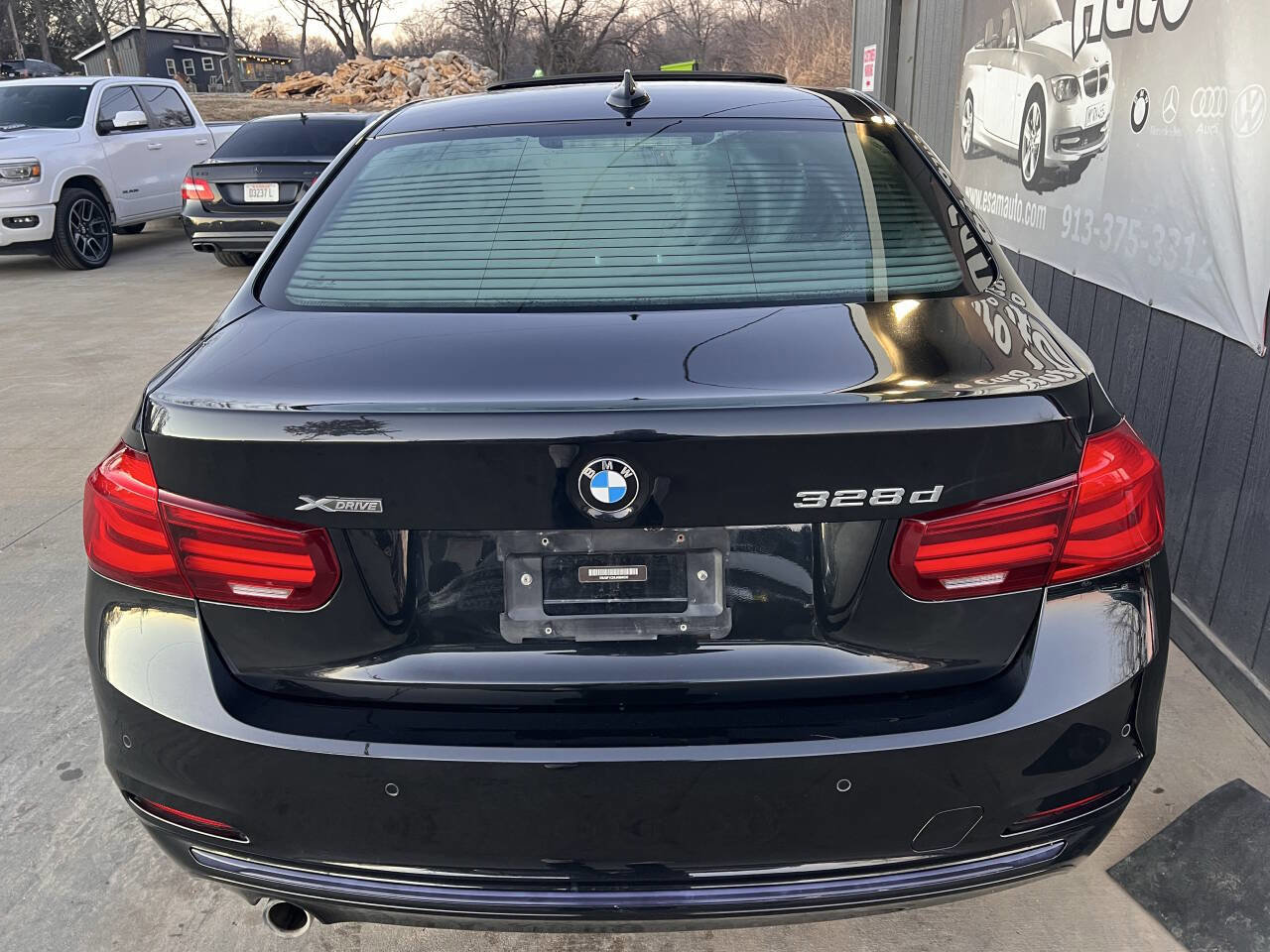 Used 2018 BMW 328d xDrive Sedan image 7