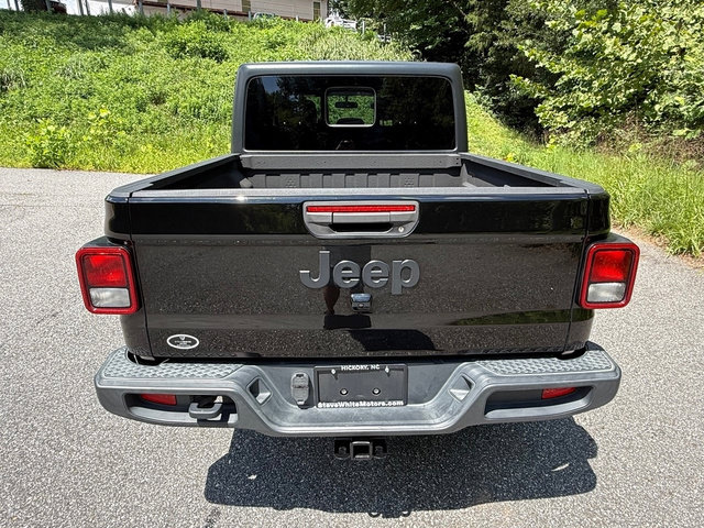 Used 2021 Jeep Gladiator Sport AWD/4WD image 7