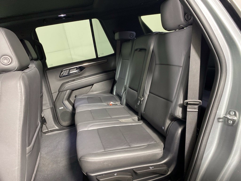 Used 2025 Chevrolet Tahoe LT w/ Comfort Package AWD/4WD image 14