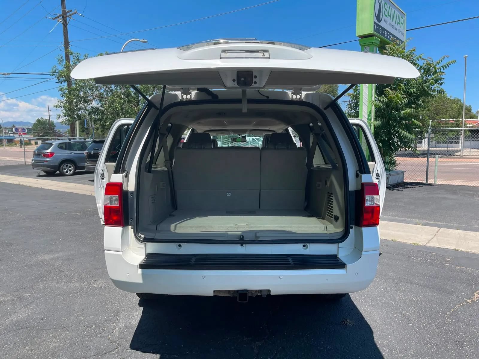 Used 2013 Ford Expedition EL Limited AWD/4WD image 28