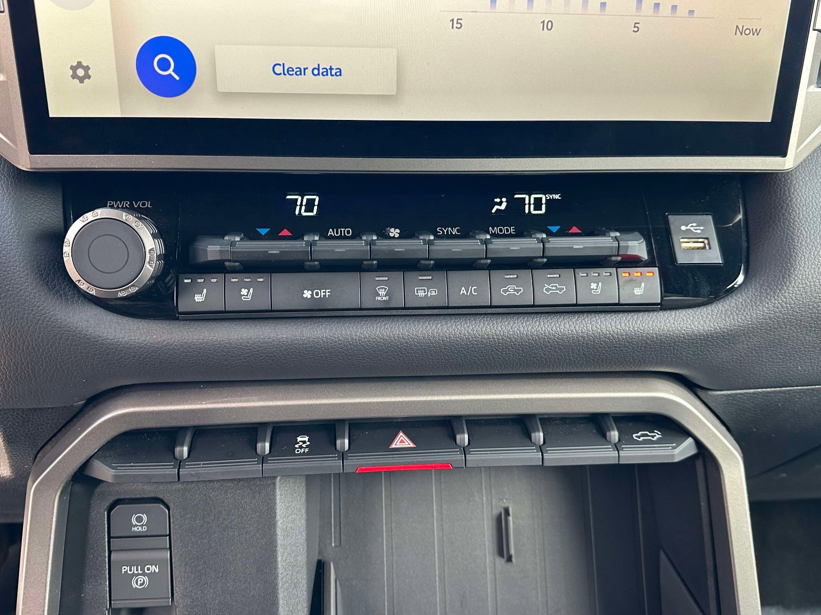 Used 2025 Toyota Tundra Limited image 13