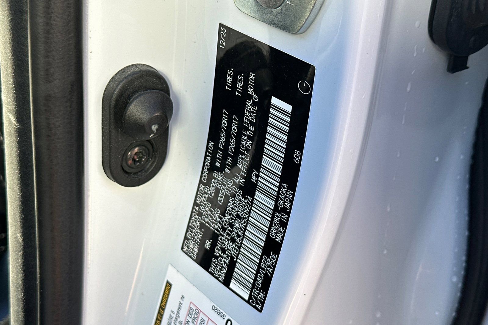 Used 2024 Toyota 4Runner SR5 Premium w/ Moonroof Package image 32