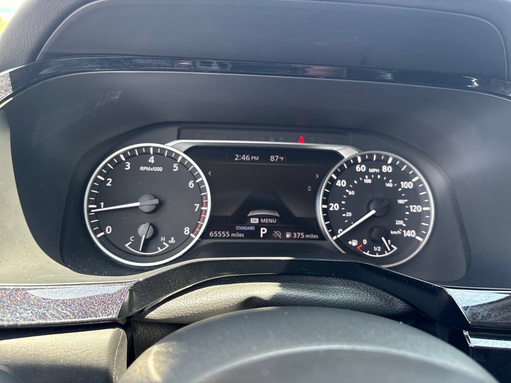 Used 2025 Nissan Pathfinder SV FWD image 7