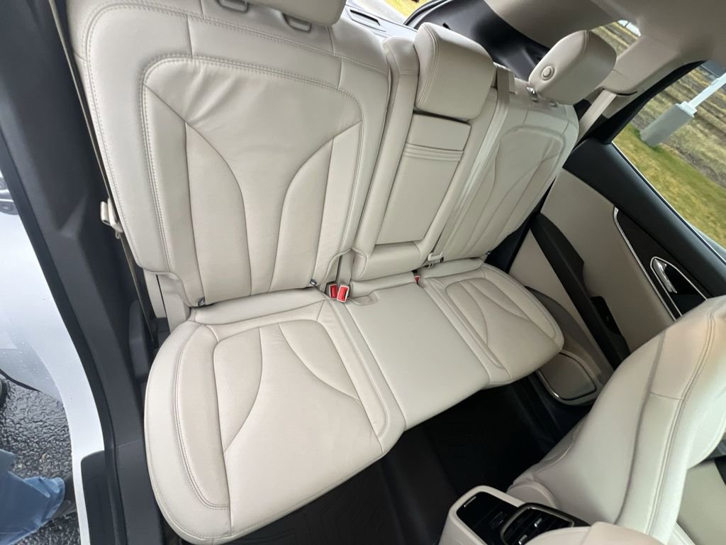 Used 2018 Lincoln MKX Select w/ Select Plus Package image 26