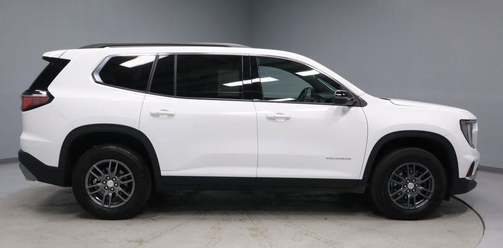 Used 2025 GMC Acadia Elevation image 9