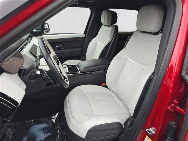 Used 2023 Land Rover Range Rover Sport SE Dynamic image 15