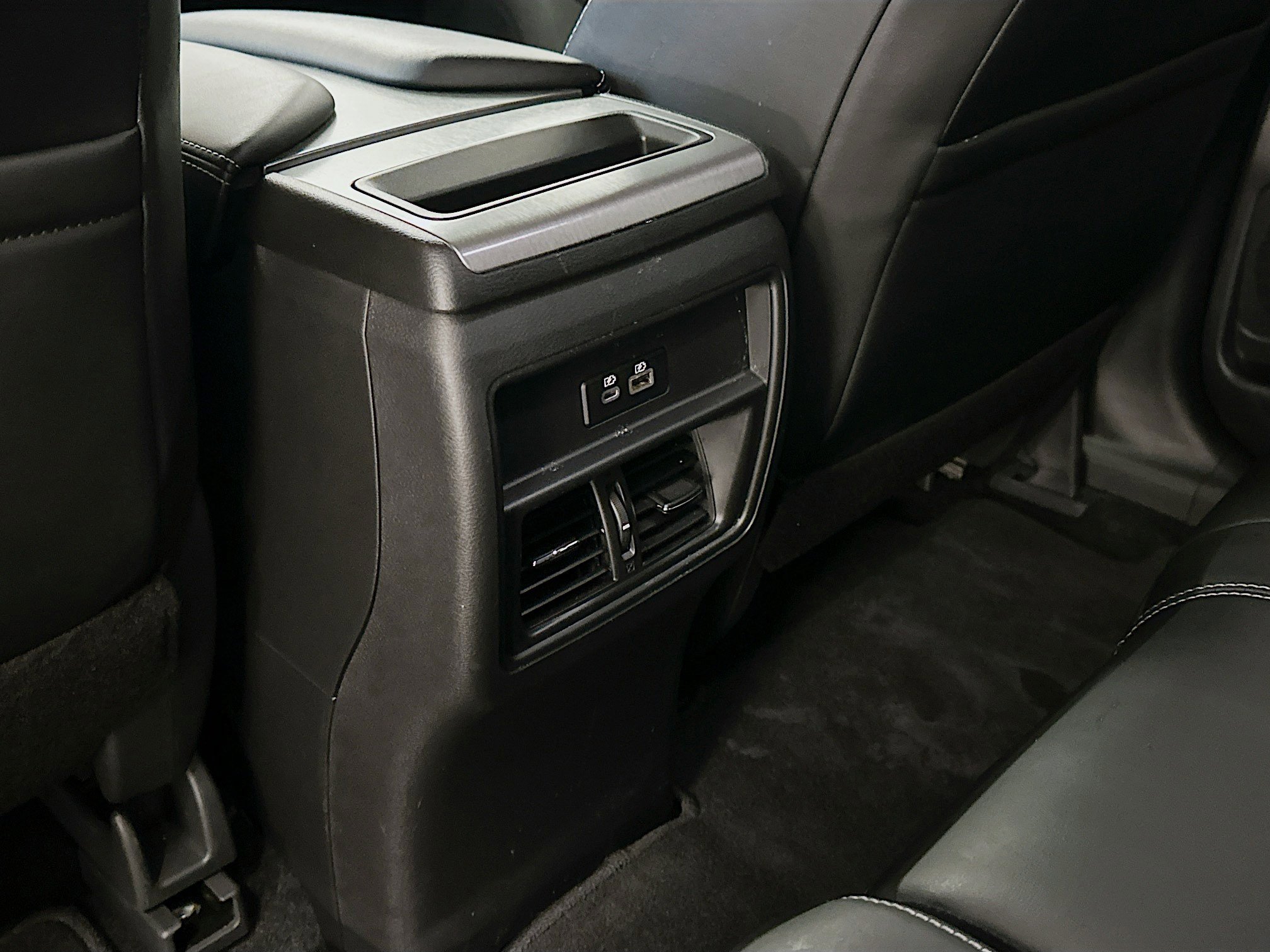 Used 2024 Nissan Murano SV w/ SV Midnight Edition Package image 27