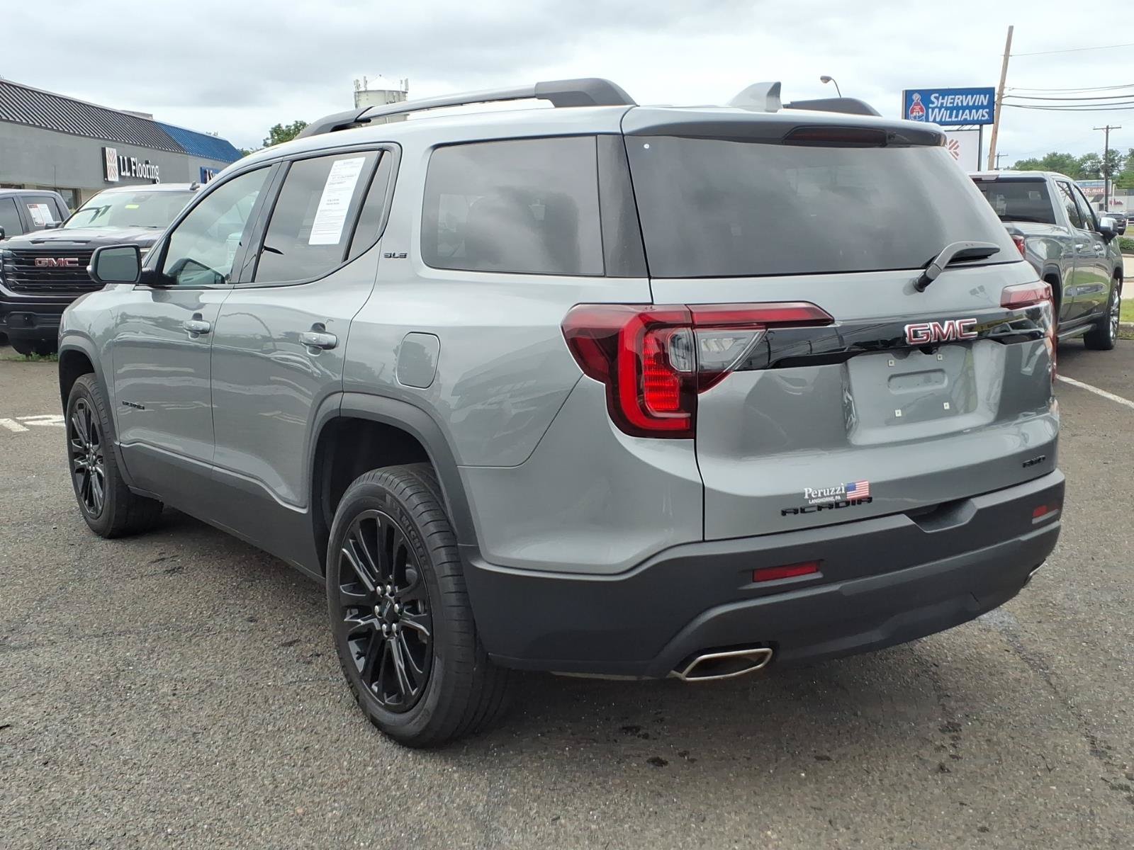 Certified 2023 GMC Acadia SLE w/ Driver Convenience Package AWD/4WD image 6