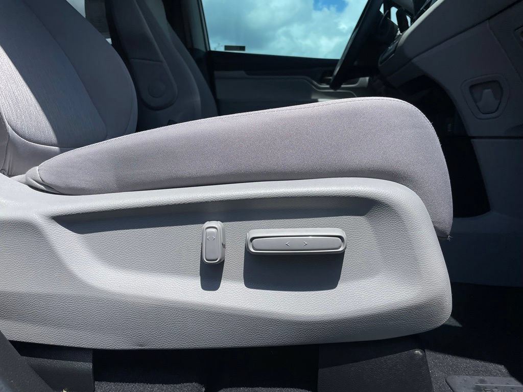 Certified 2024 Honda Odyssey EX image 31