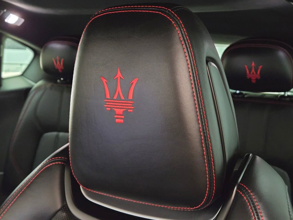 Certified 2024 Maserati Levante GT Ultima AWD/4WD image 33