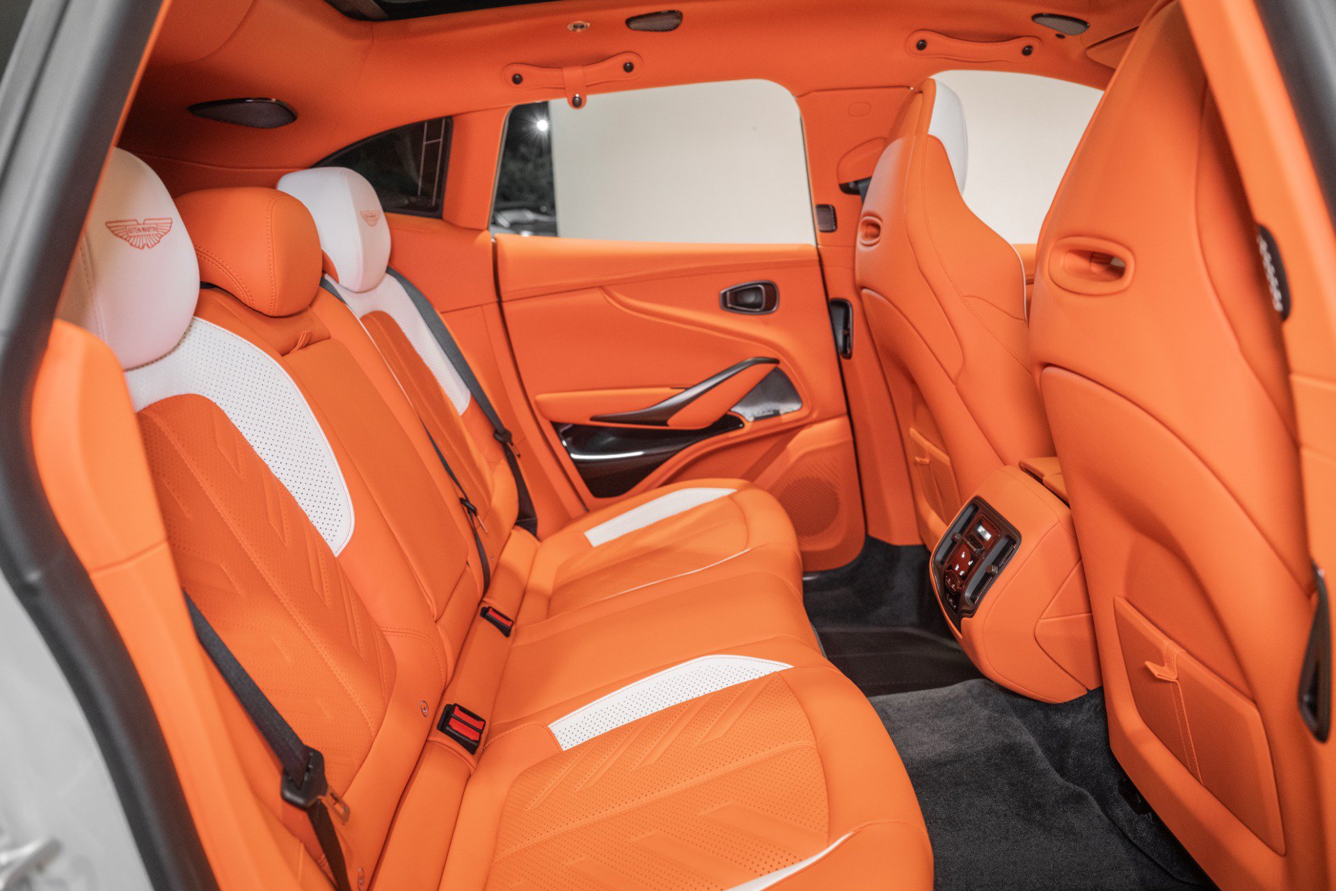 New 2026 Aston Martin DBX 707 AWD/4WD image 17